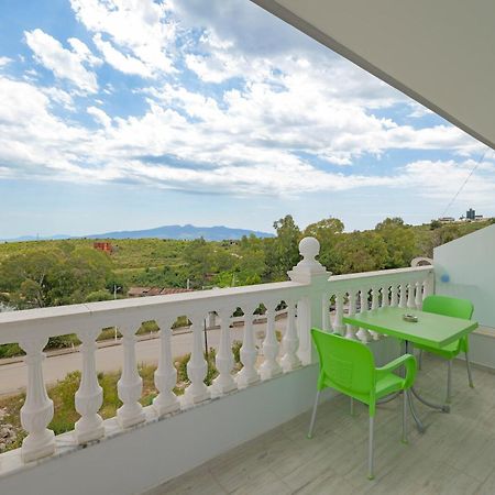 Vila Marina Apartments Sarandë Eksteriør bilde