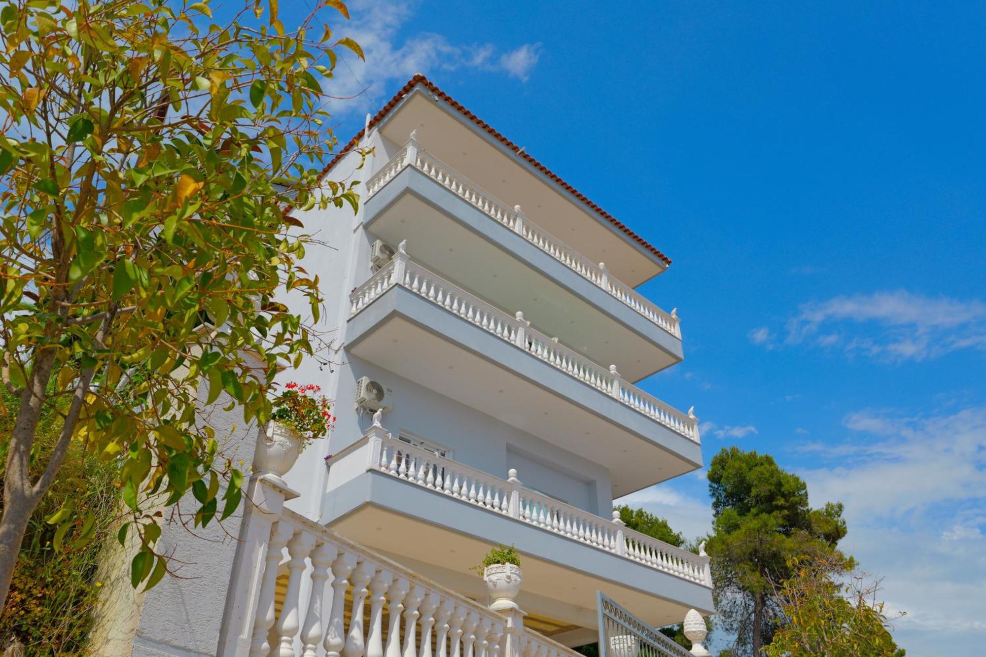 Vila Marina Apartments Sarandë Eksteriør bilde