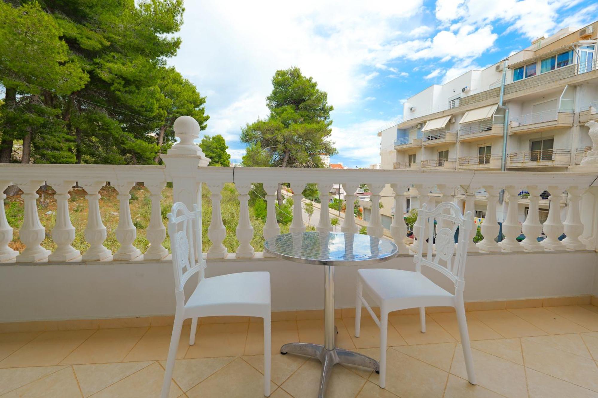 Vila Marina Apartments Sarandë Eksteriør bilde