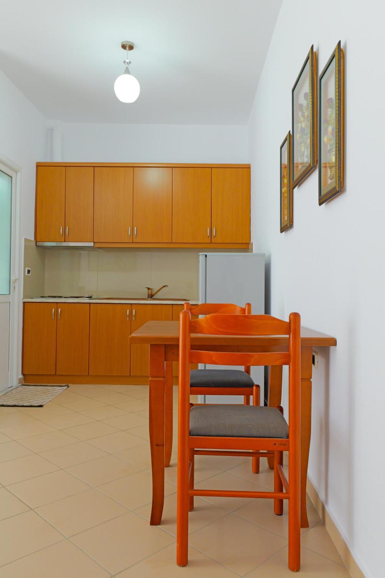 Vila Marina Apartments Sarandë Eksteriør bilde
