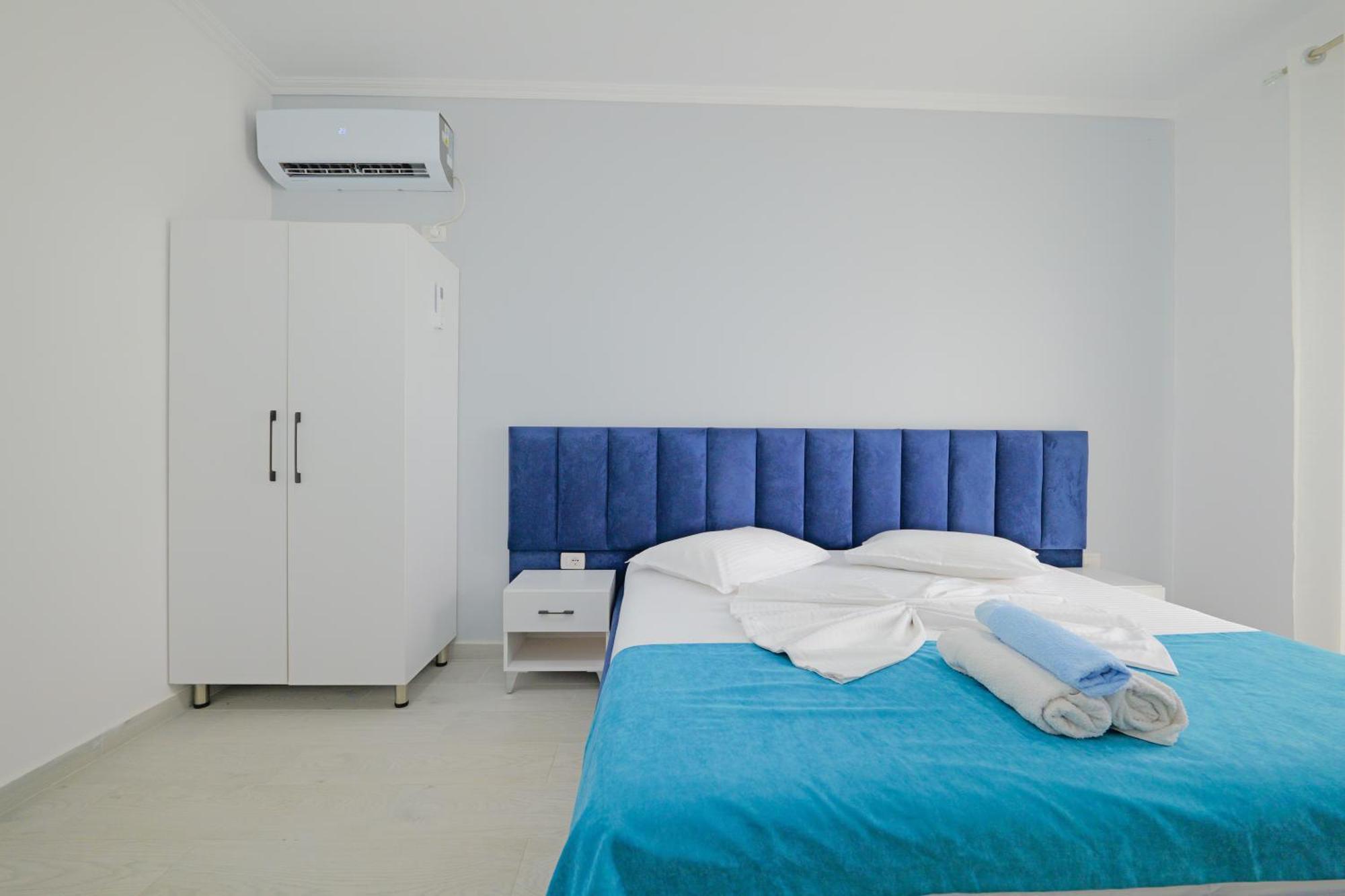 Vila Marina Apartments Sarandë Eksteriør bilde