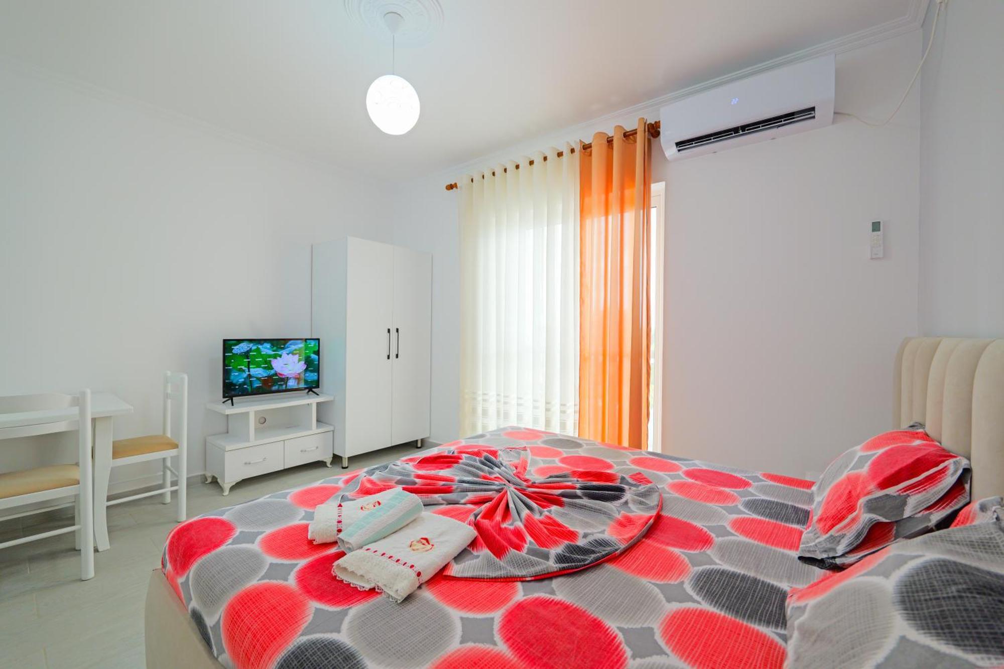 Vila Marina Apartments Sarandë Eksteriør bilde