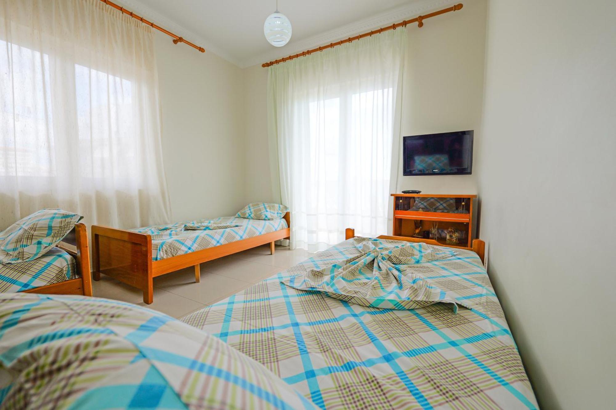 Vila Marina Apartments Sarandë Eksteriør bilde
