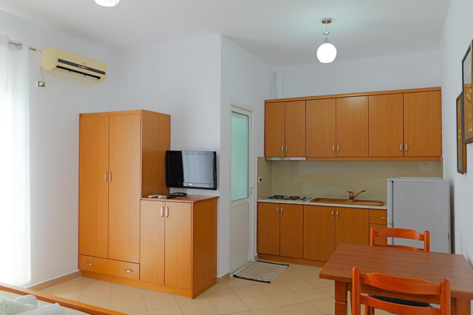 Vila Marina Apartments Sarandë Eksteriør bilde