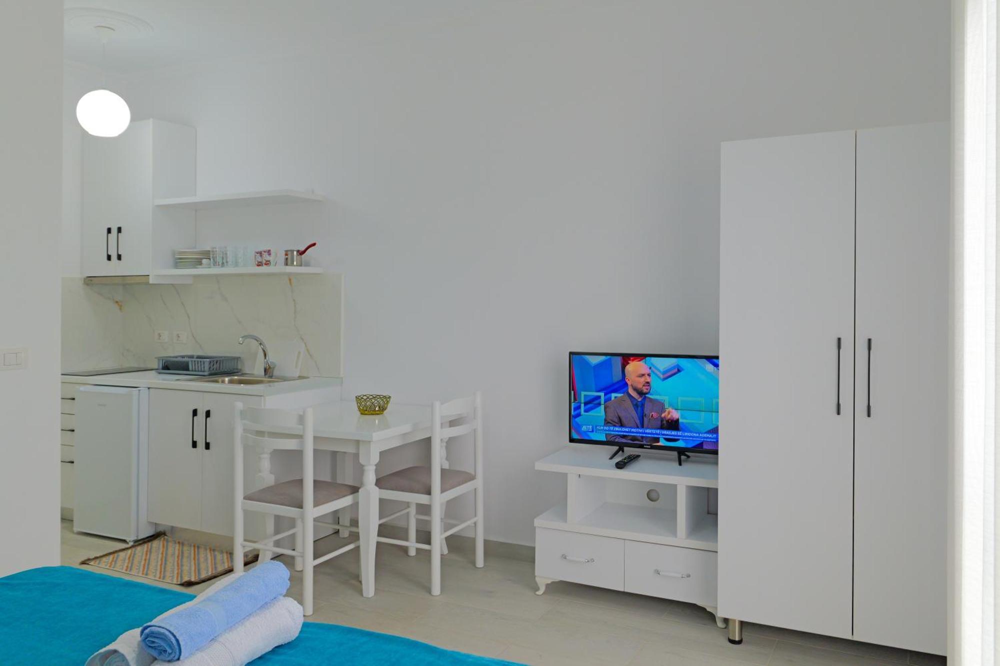 Vila Marina Apartments Sarandë Eksteriør bilde