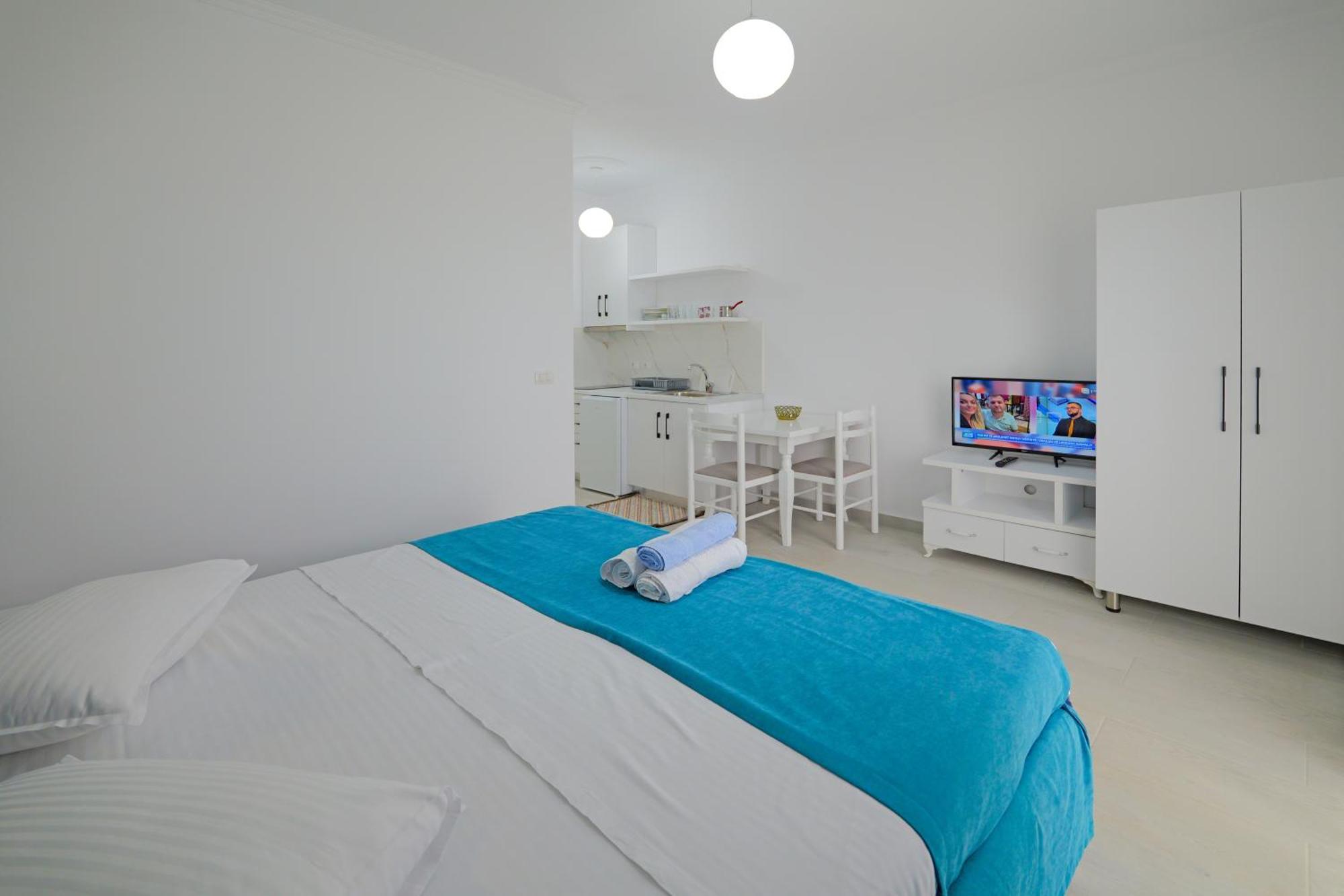 Vila Marina Apartments Sarandë Eksteriør bilde